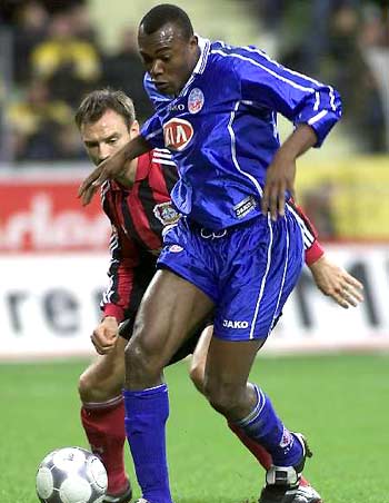 更需全队上 更需全队上